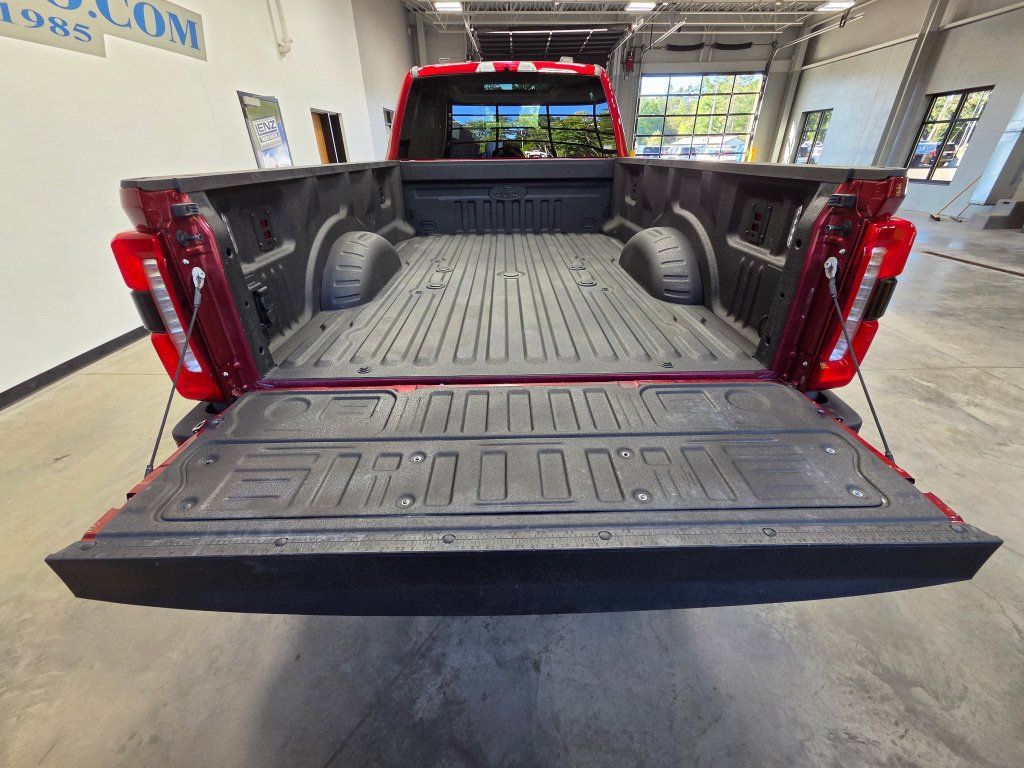 Used 2026 Ford F350 Lariat w/ Black Appearance Package AWD/4WD image 10