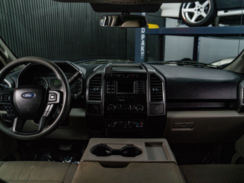 Used 2017 Ford F150 XLT AWD/4WD image 22