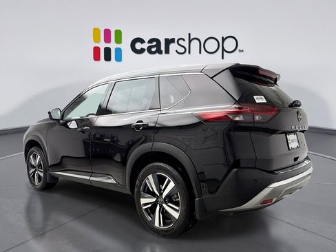 Used 2023 Nissan Rogue Platinum w/ Platinum Premium Package image 3