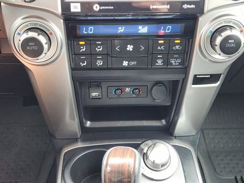 Used 2022 Toyota 4Runner Limited AWD/4WD image 21