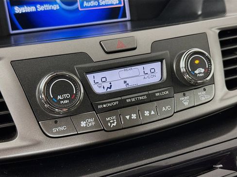 Used 2015 Honda Odyssey EX image 16