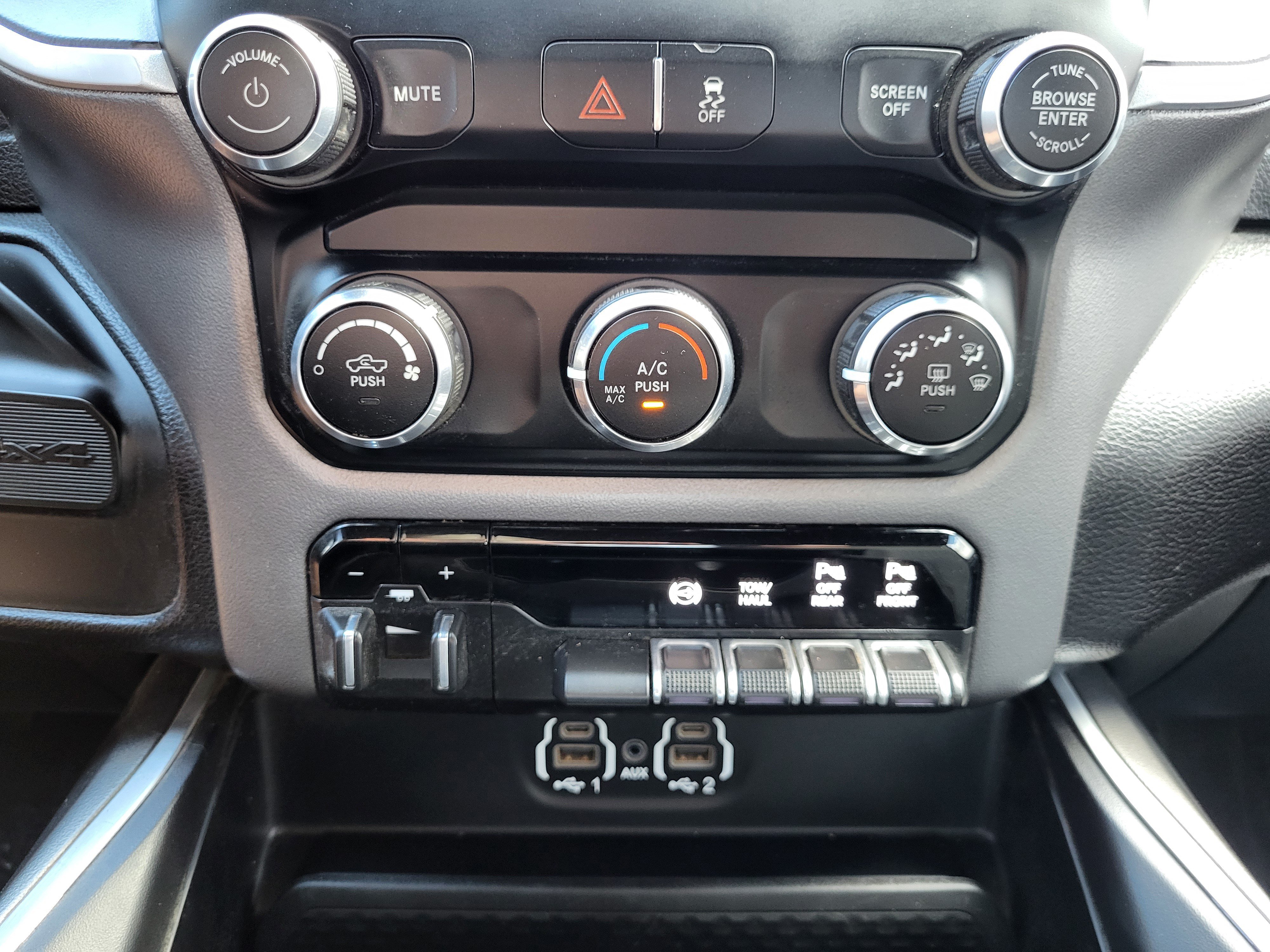 Used 2024 RAM 2500 Big Horn w/ Off Road Package AWD/4WD image 20