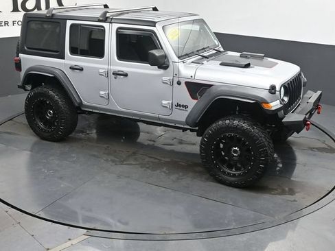 Used 2022 Jeep Wrangler Unlimited Sport AWD/4WD image 36