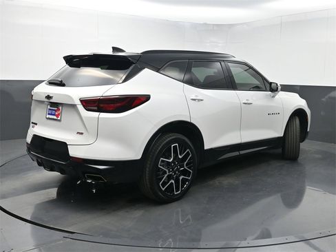 Used 2023 Chevrolet Blazer RS w/ Driver Confidence II Package image 27