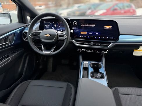New 2026 Chevrolet Equinox EV LT image 10