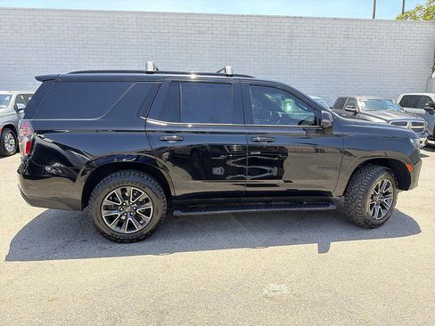 Used 2021 Chevrolet Tahoe Z71 w/ Z71 Off-Road Package AWD/4WD image 4