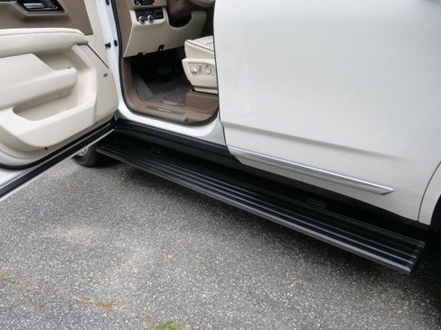 Used 2025 GMC Yukon Denali w/ Denali Reserve Package RWD image 27