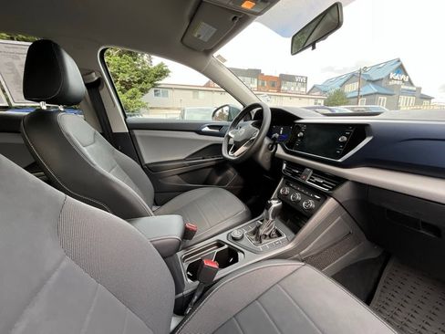 Used 2022 Volkswagen Taos SE image 18