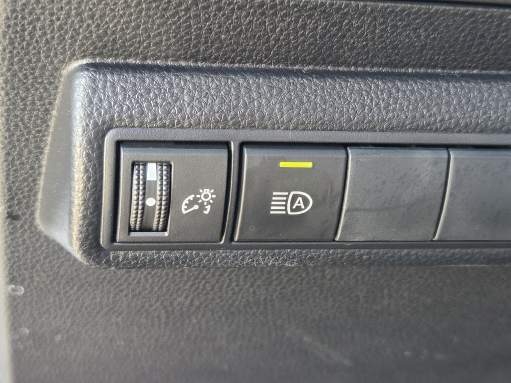 Used 2026 Toyota Corolla LE FWD image 24