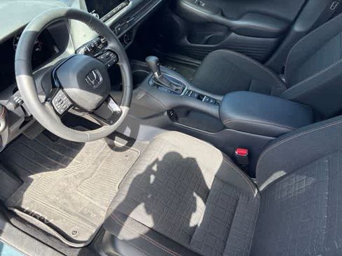 Used 2024 Honda HR-V Sport image 9