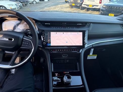 New 2026 Jeep Grand Cherokee Limited image 21