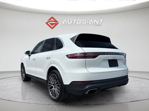 Used 2021 Porsche Cayenne AWD/4WD image 5