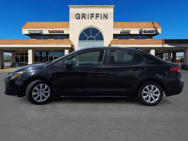 Used 2024 Toyota Corolla LE FWD image 10