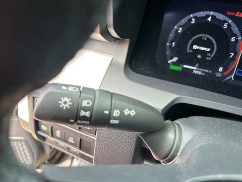 Used 2024 Toyota Tacoma TRD Off-Road image 19