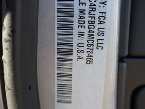 Used 2021 Jeep Grand Cherokee Limited image 35