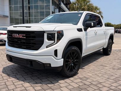 Used 2025 GMC Sierra 1500 Elevation w/ Preferred Package