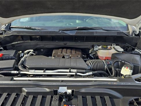 Used 2023 Chevrolet Silverado 1500 Custom image 10