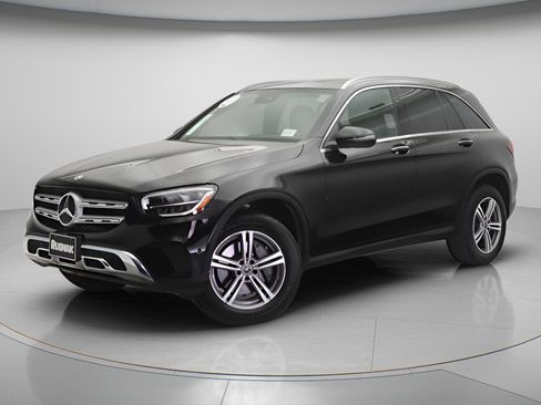 Certified 2022 Mercedes-Benz GLC 300 image 3