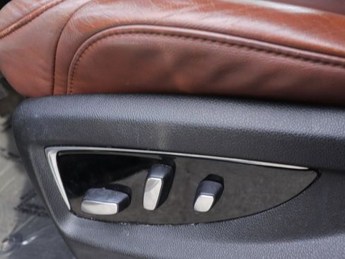 Used 2020 Cadillac Escalade Premium Luxury image 27