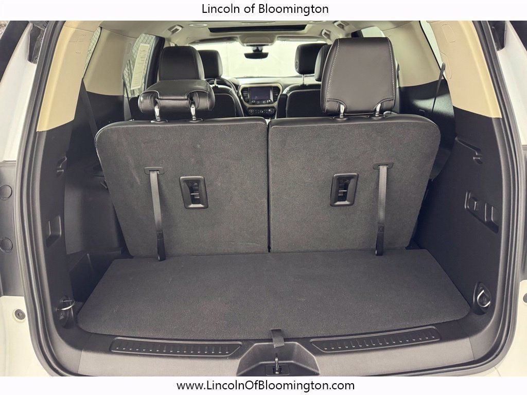 Used 2022 GMC Acadia Denali w/ Denali Ultimate Package AWD/4WD image 16