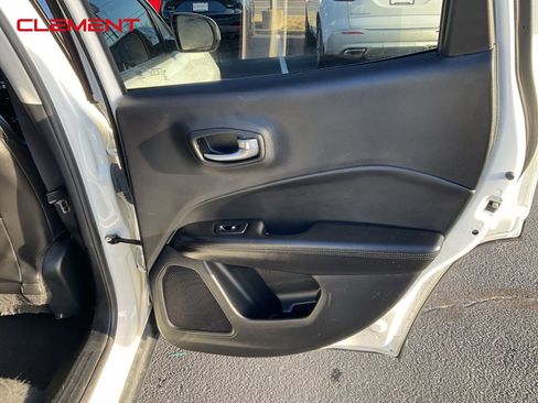 Used 2021 Jeep Compass Latitude image 22