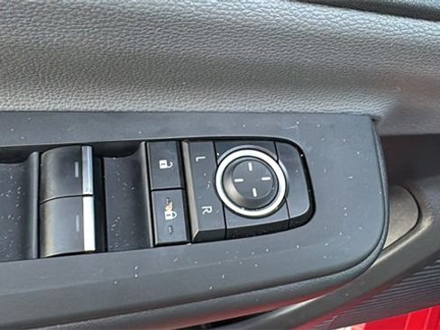 Used 2024 Toyota Prius XLE image 16