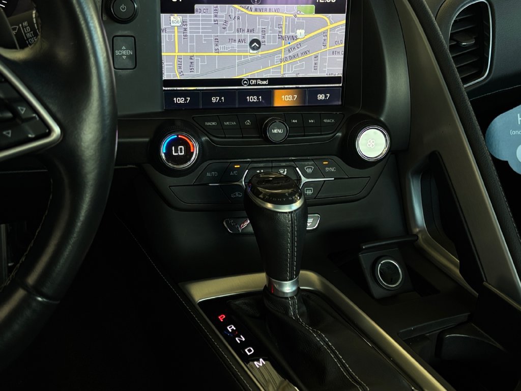 Used 2016 Chevrolet Corvette Stingray Coupe RWD image 12