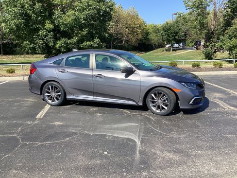 Used 2020 Honda Civic EX image 33