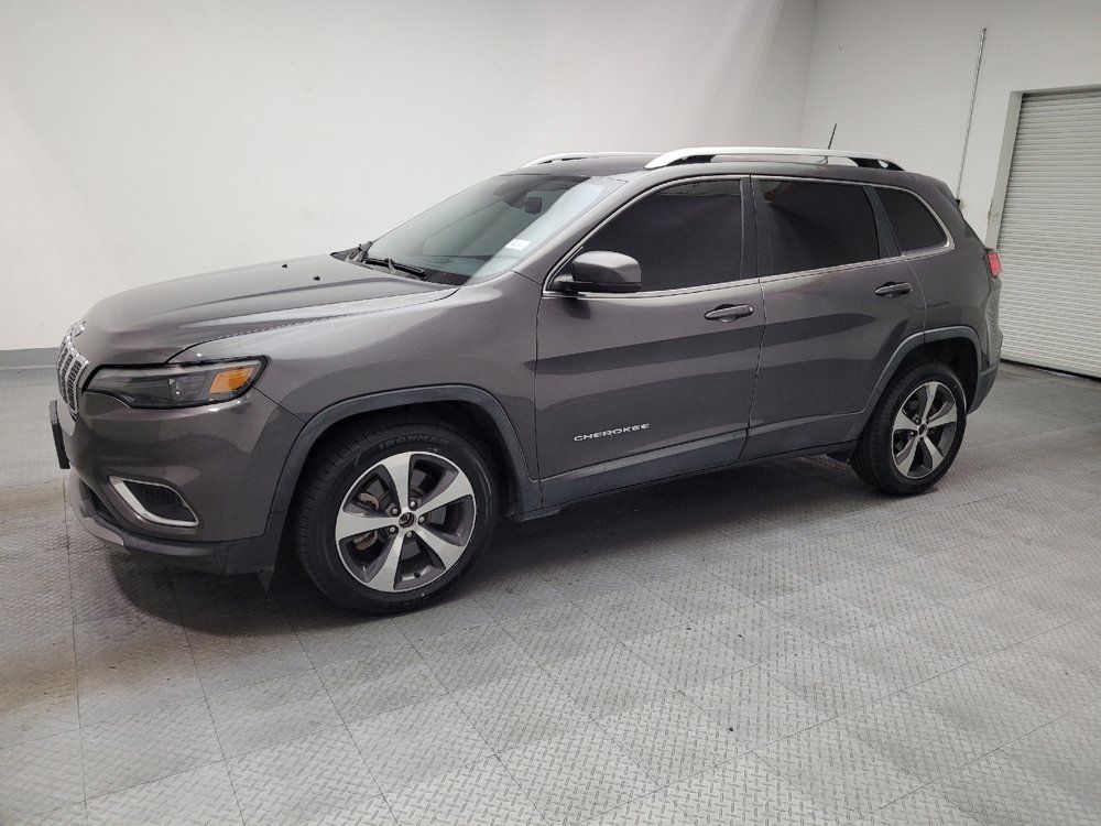 Used 2019 Jeep Cherokee Limited FWD image 2