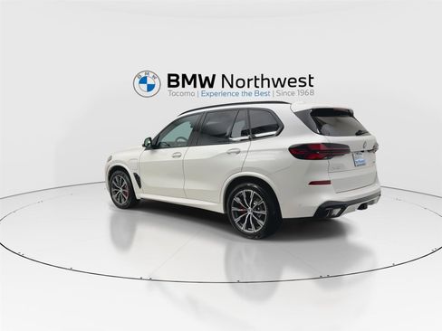 New 2026 BMW X5 xDrive50e w/ Executive Package image 12