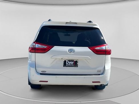 Used 2017 Toyota Sienna XLE w/ XLE Navigation Package AWD/4WD image 5
