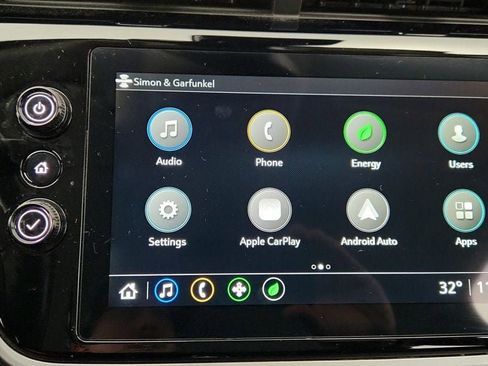 Used 2022 Chevrolet Bolt EUV LT w/ Convenience Package image 18