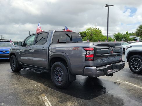 Used 2025 Nissan Frontier PRO-4X w/ Pro Convenience Package AWD/4WD image 8