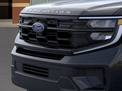 New 2026 Ford Expedition Active RWD image 17