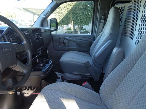 Used 2007 GMC Savana 2500 w/ Power and Light Package image 13