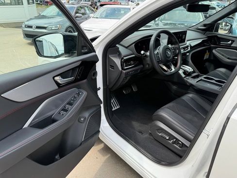 Certified 2025 Acura MDX A-Spec image 10