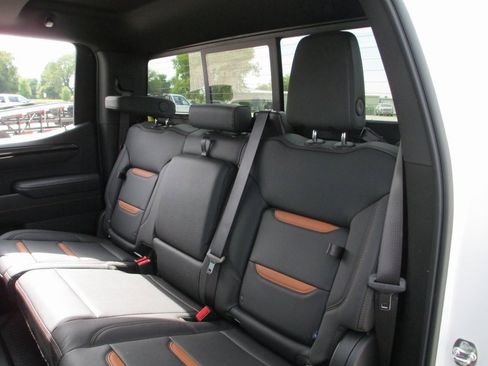 New 2026 GMC Sierra 1500 AT4 w/ AT4 Premium Package image 13