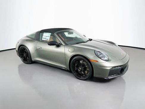 Certified 2026 Porsche 911 Targa 4 GTS AWD/4WD image 7