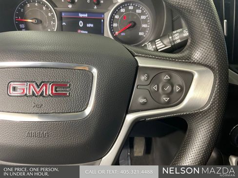 Used 2022 GMC Terrain SLE w/ Driver Convenience Package FWD image 34