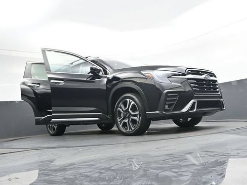 Used 2025 Subaru Ascent Touring w/ Popular Package #2 AWD/4WD image 41