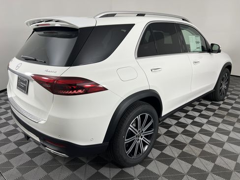 New 2026 Mercedes-Benz GLE 450e 4MATIC image 14