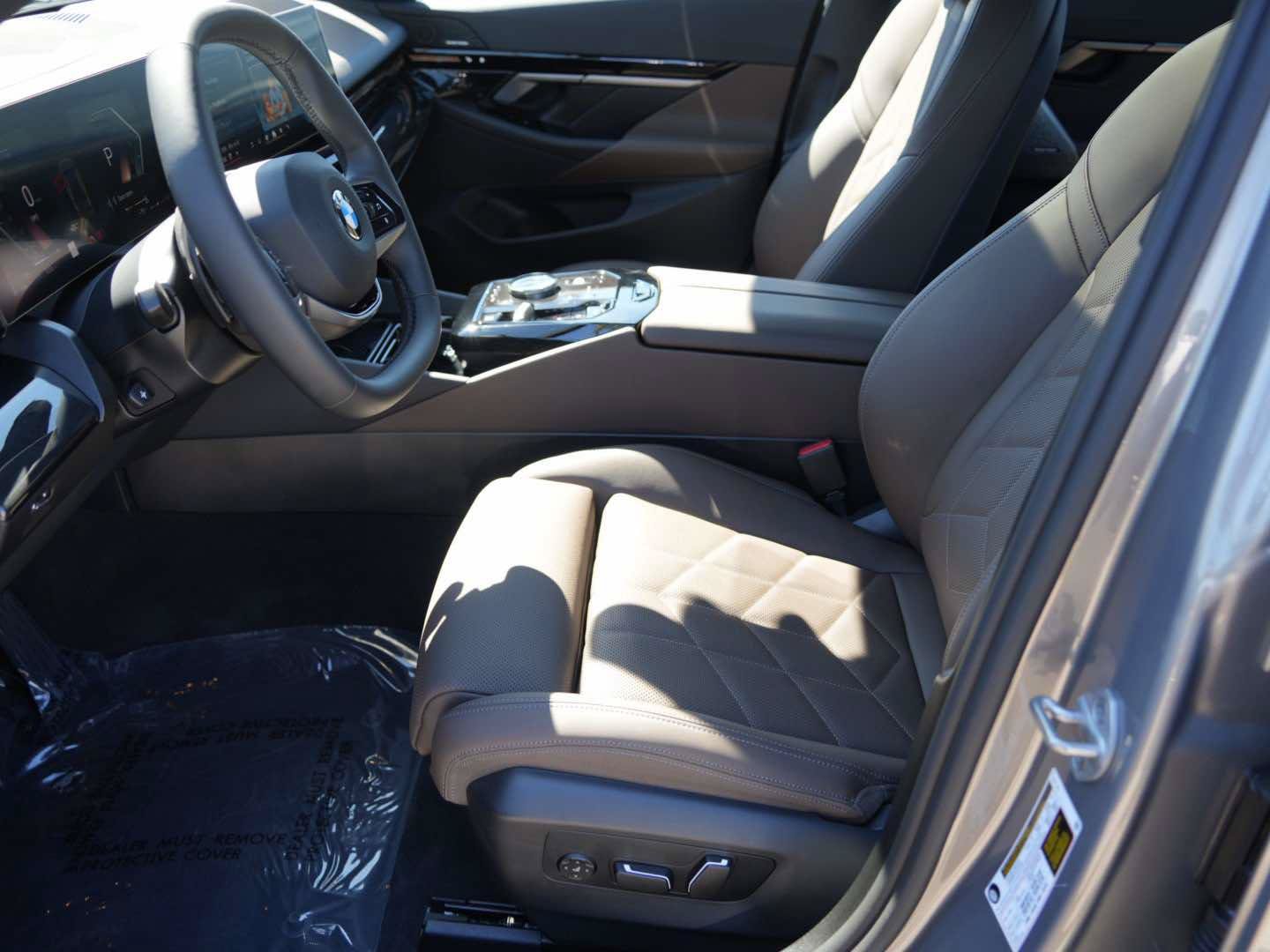 Used 2026 BMW 530i RWD image 14