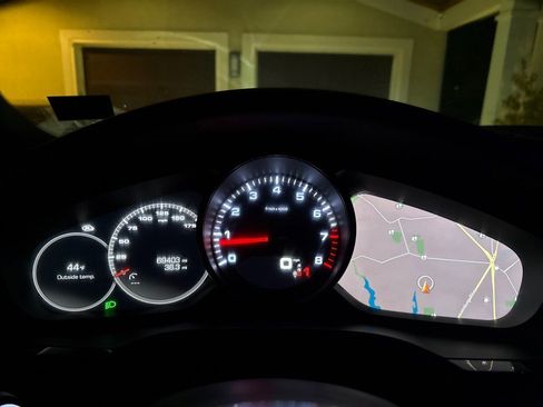 Used 2020 Porsche Cayenne image 52