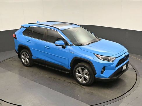 Used 2021 Toyota RAV4 XLE Premium AWD/4WD image 56