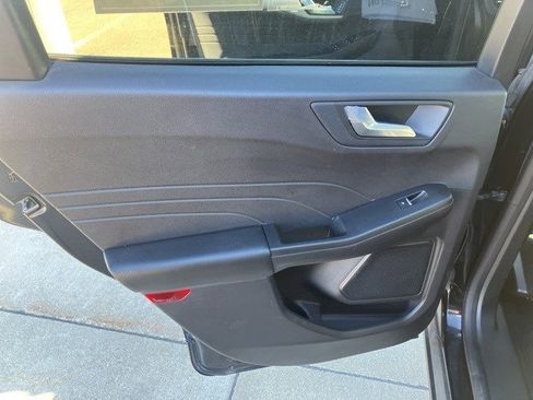 Used 2022 Ford Escape SEL image 21