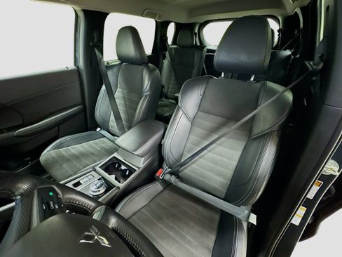 Used 2024 Mitsubishi Outlander SE Black Edition AWD/4WD image 21