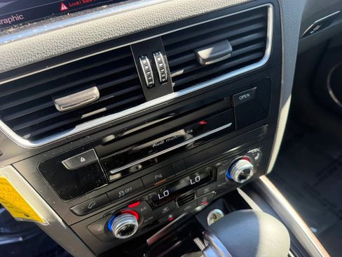 Used 2016 Audi Q5 2.0T Premium Plus w/ Technology Package image 30