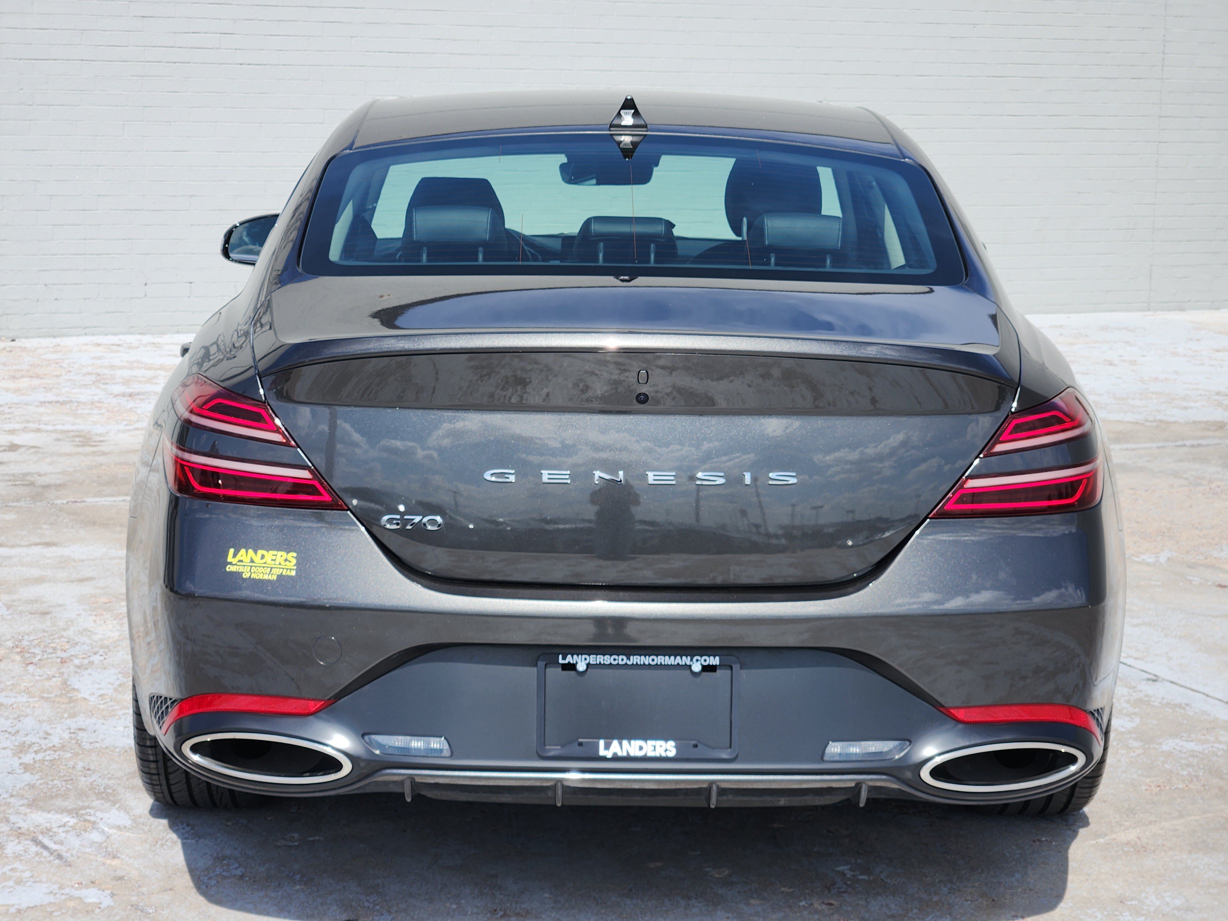 Used 2025 Genesis G70 2.5T RWD image 7