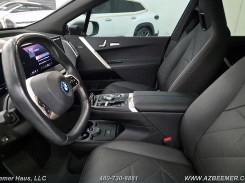 Used 2024 BMW iX xDrive50 w/ Premium Package AWD/4WD image 24