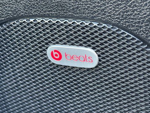 Used 2017 Dodge Durango R/T w/ Technology Group RWD image 24